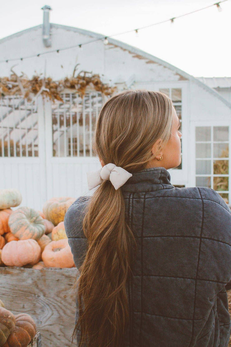 Puffer Bow Scrunchie: Black