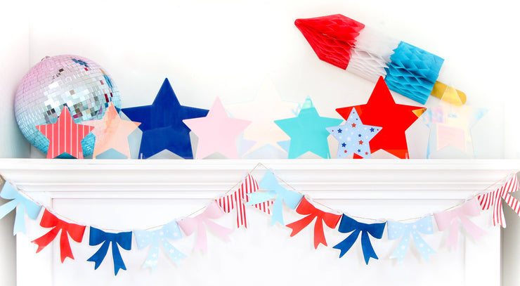 Paper patriotic bow garland for the 4th of July 