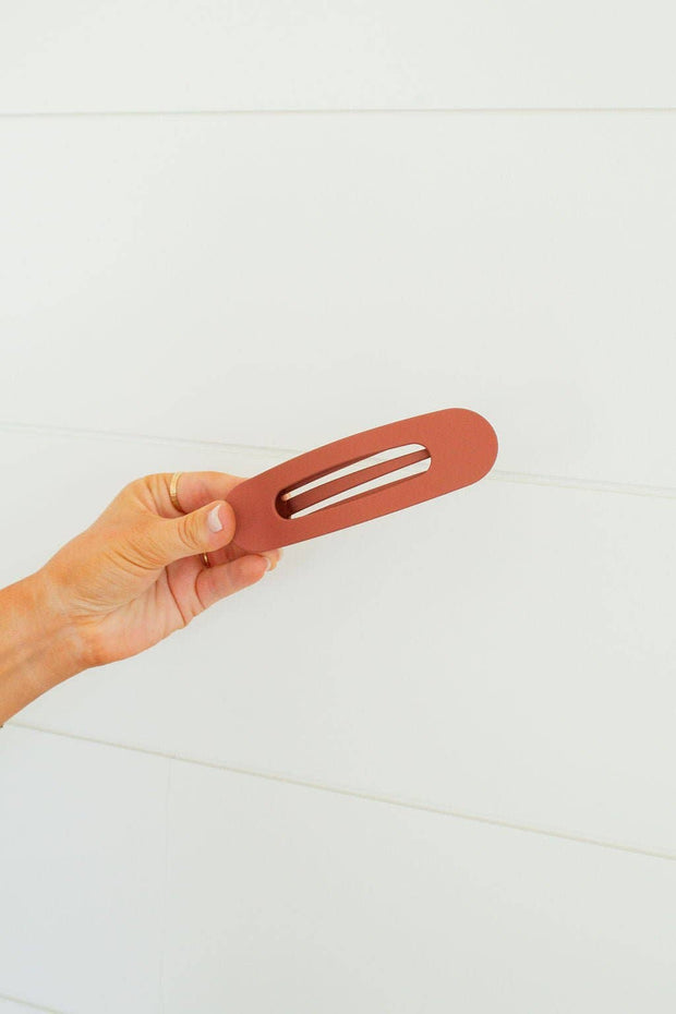 Oversized Flat Claw Clip: Black