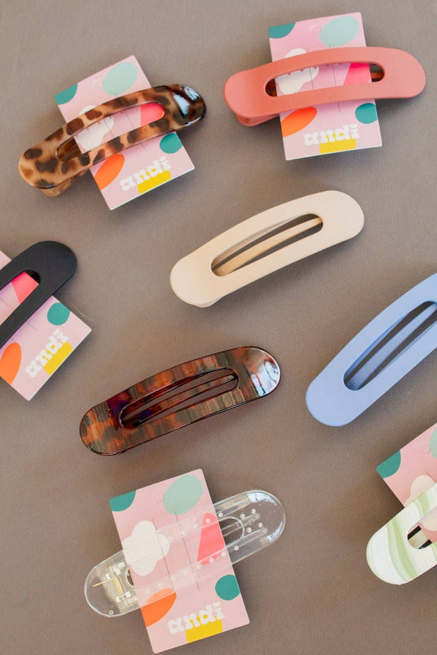 Oversized Flat Claw Clip: Amber Tortoise