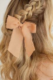 Freya Bow Clip: Nude