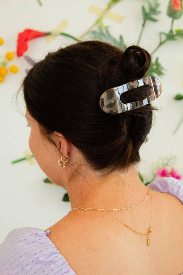 Oversized Flat Claw Clip: Amber Tortoise