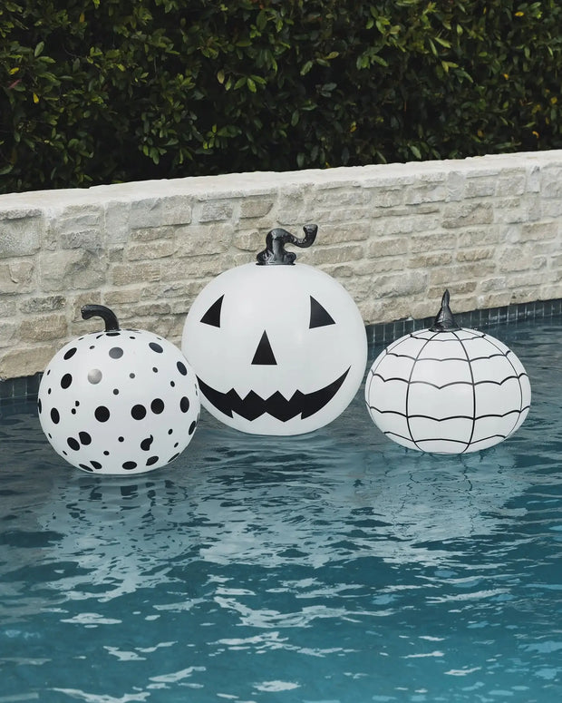 Black and White Halloween Pumpkins